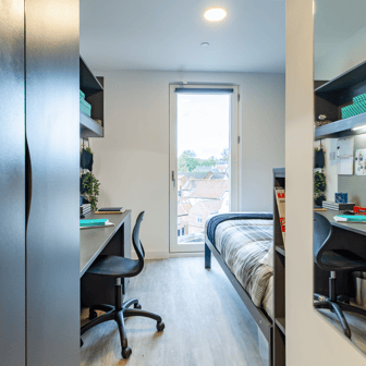 Standard En Suite - Image 2